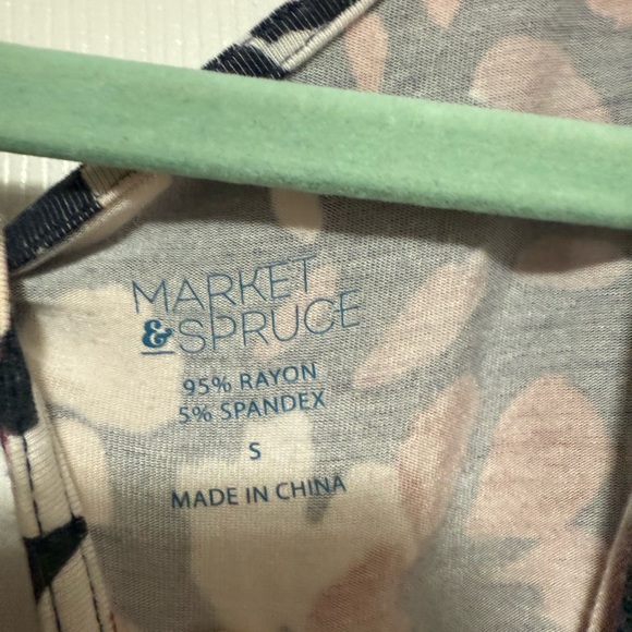 Market & Spruce Pink and Red Floral Tank Top - Picture 3 of 3